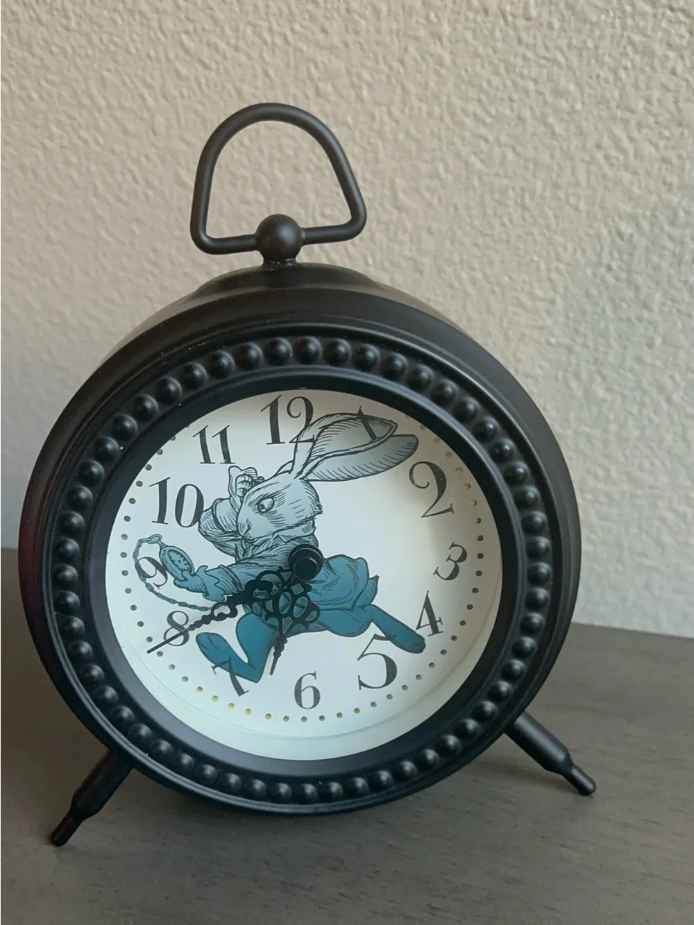 Disney Store• Alice Through The Looking Glass White Rabbit Desktop Clock.